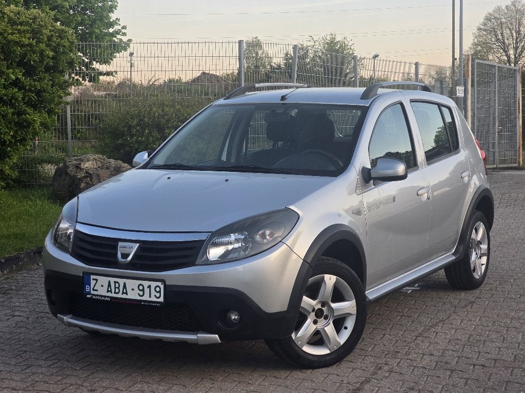 Dacia Sandero Stepway - 2010 - 1.6i - 107d km - AC/Gekeurd, Autos, Dacia, Entreprise, Boîte manuelle, 5 portes, 5 places