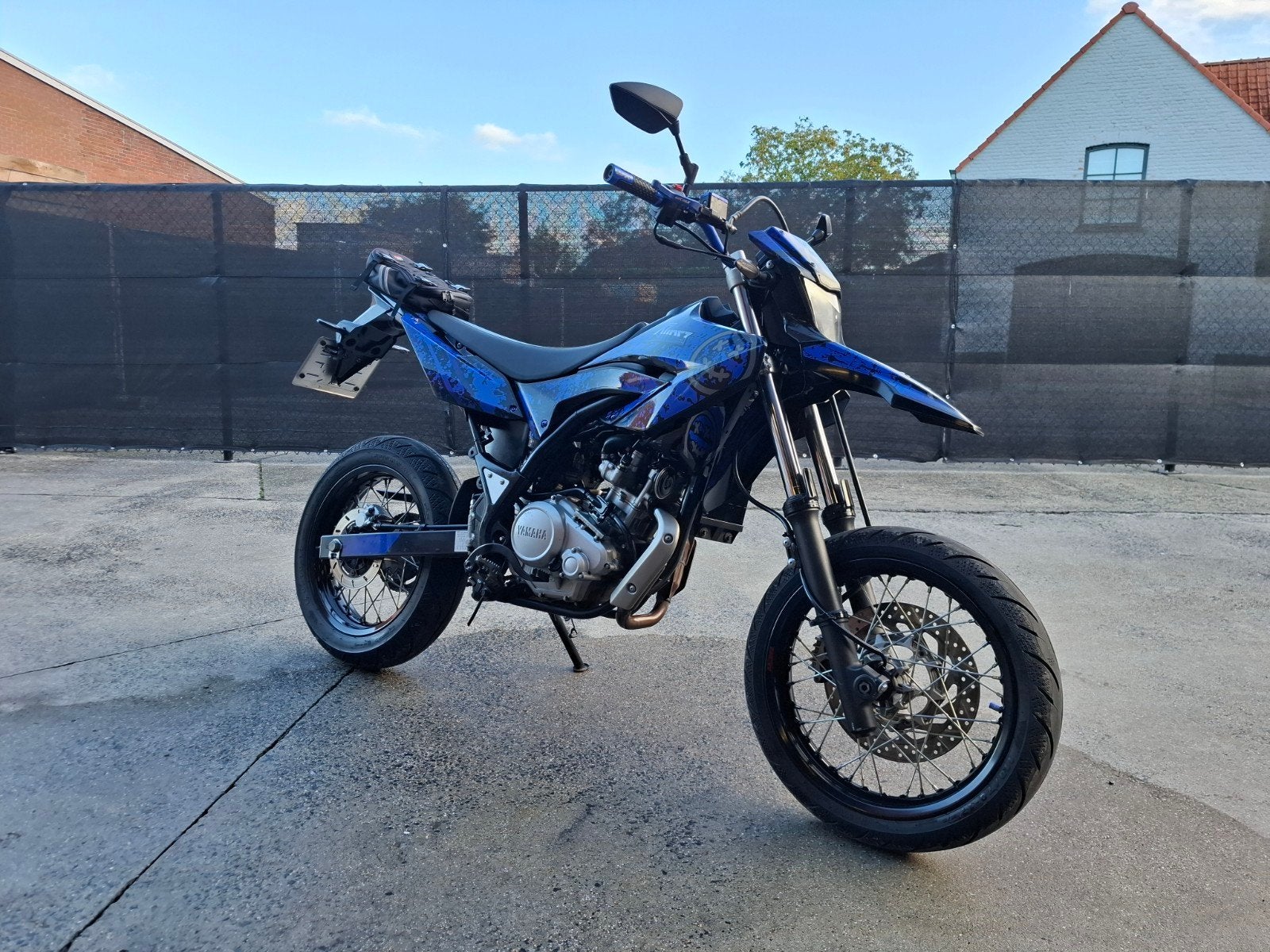 Yamaha WR125X, Motoren, Sportuitlaat, 125 cc, 11 kW of minder, 1 cilinder