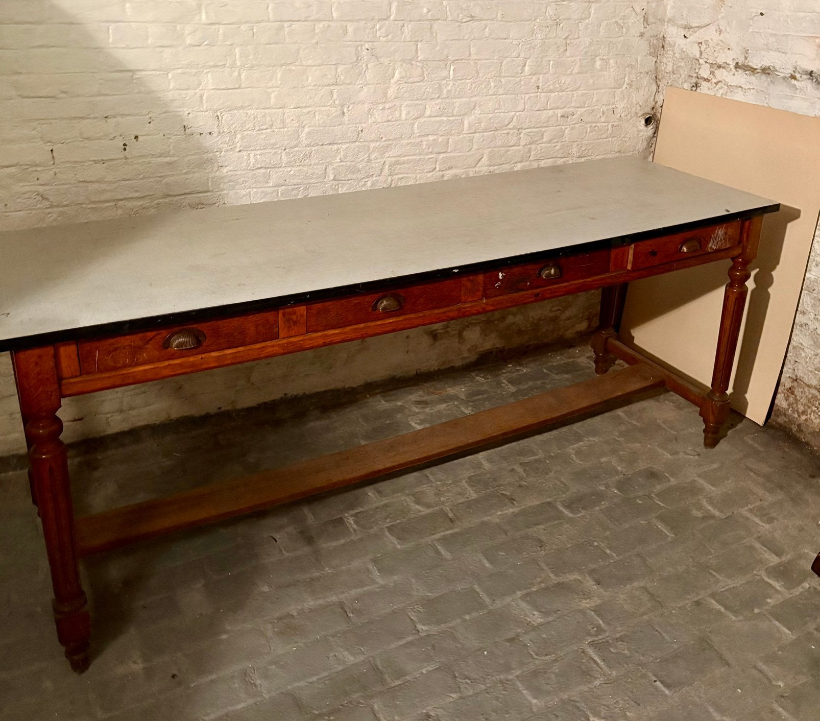 Oude kloostertafel met formicablad 2m, Huis en Inrichting, Ophalen, Gebruikt, 200 cm of meer, Rechthoekig