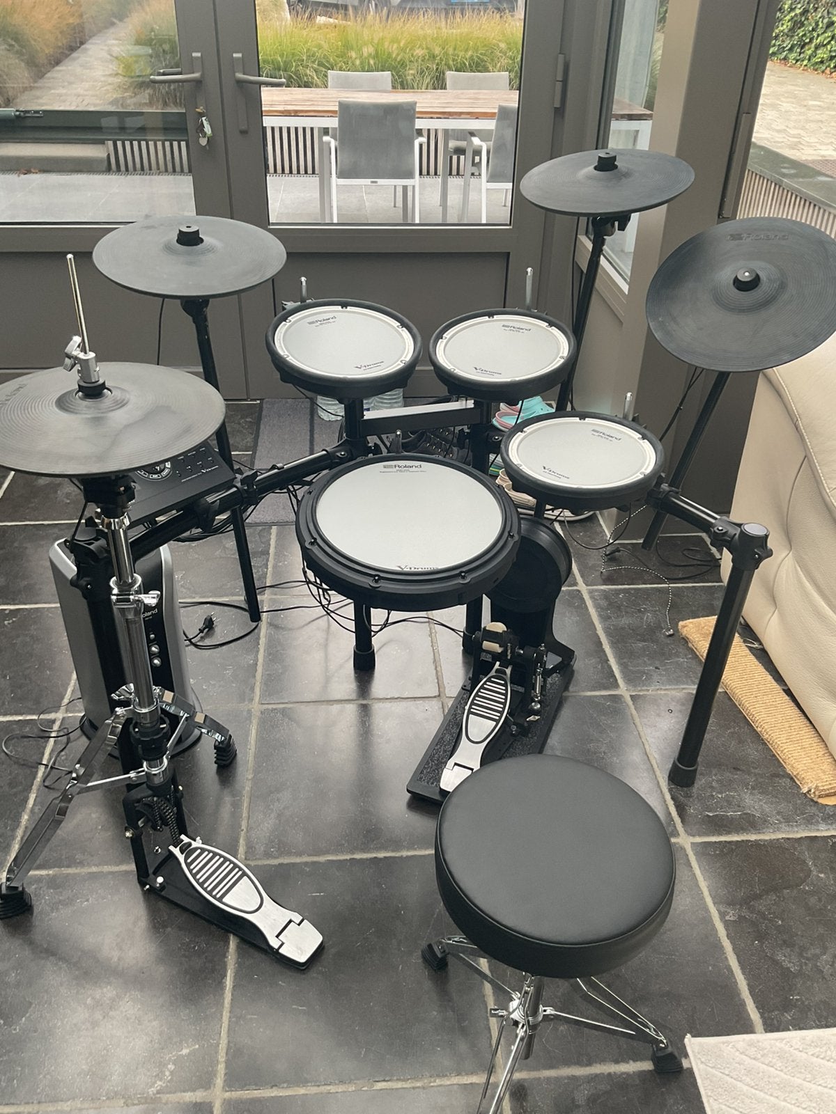 Roland td 17 kvx met roland pm03, Muziek en Instrumenten, Ophalen, Zo goed als nieuw, Pearl