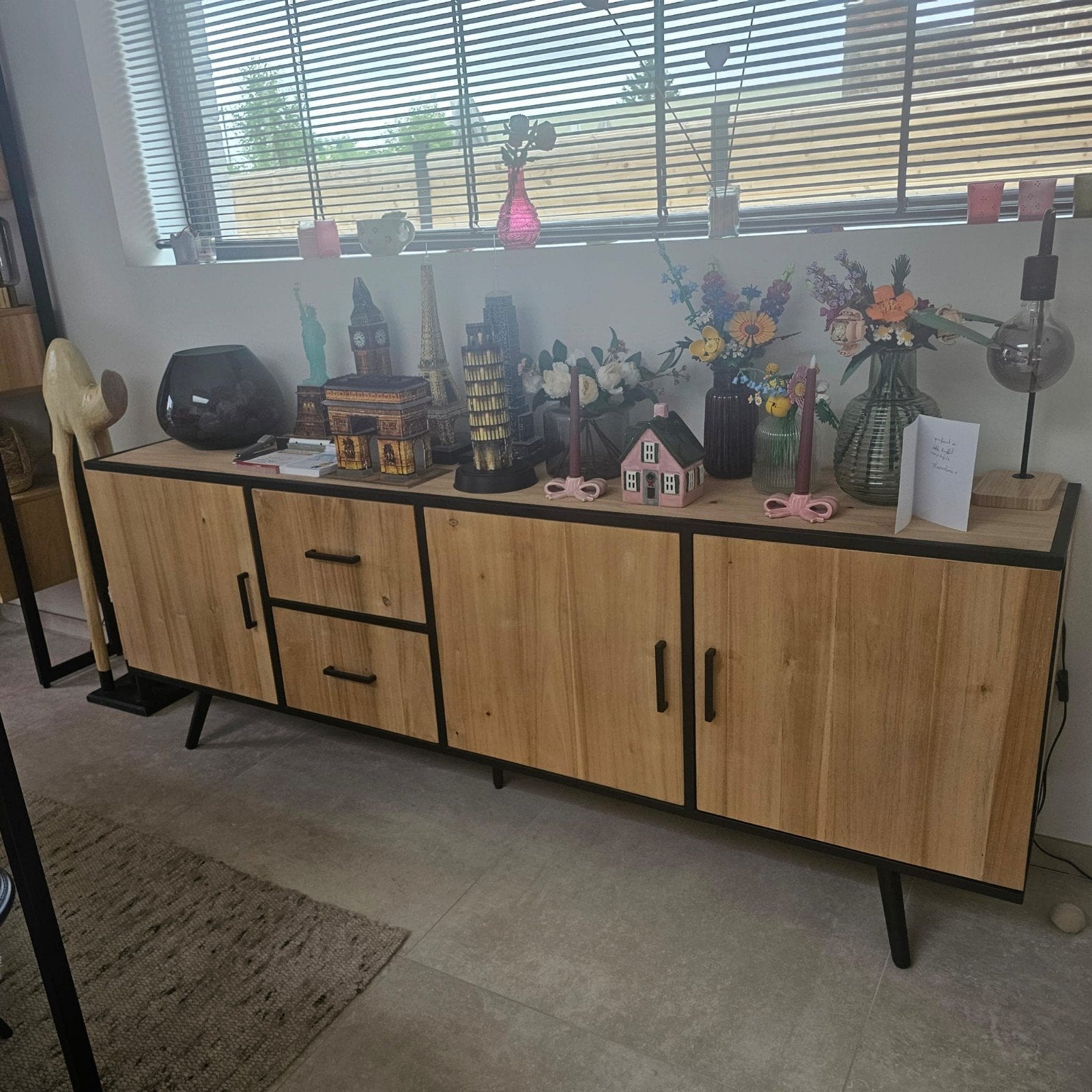 dressoir en tv kast, Huis en Inrichting, Kasten | Dressoirs, Ophalen, Zo goed als nieuw, Scandinavisch, Met deur(en)