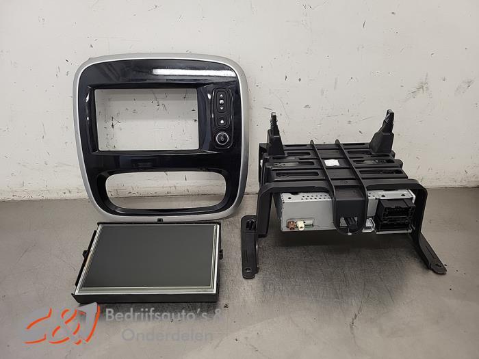Navigatie Systeem van een Renault Trafic, Gebruikt, -, Renault, -