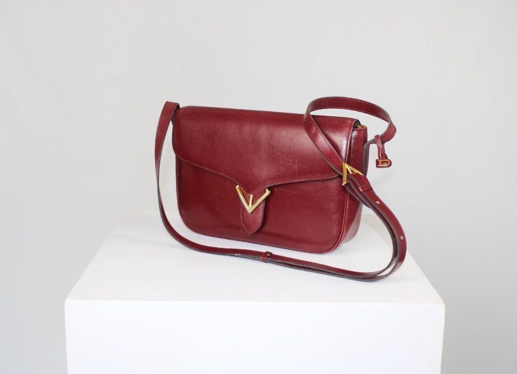 Sac bandoulière Delvaux vintage, crossbody, cuir bordeaux, Rouge, Enlèvement ou Envoi, Sac à main, Utilisé