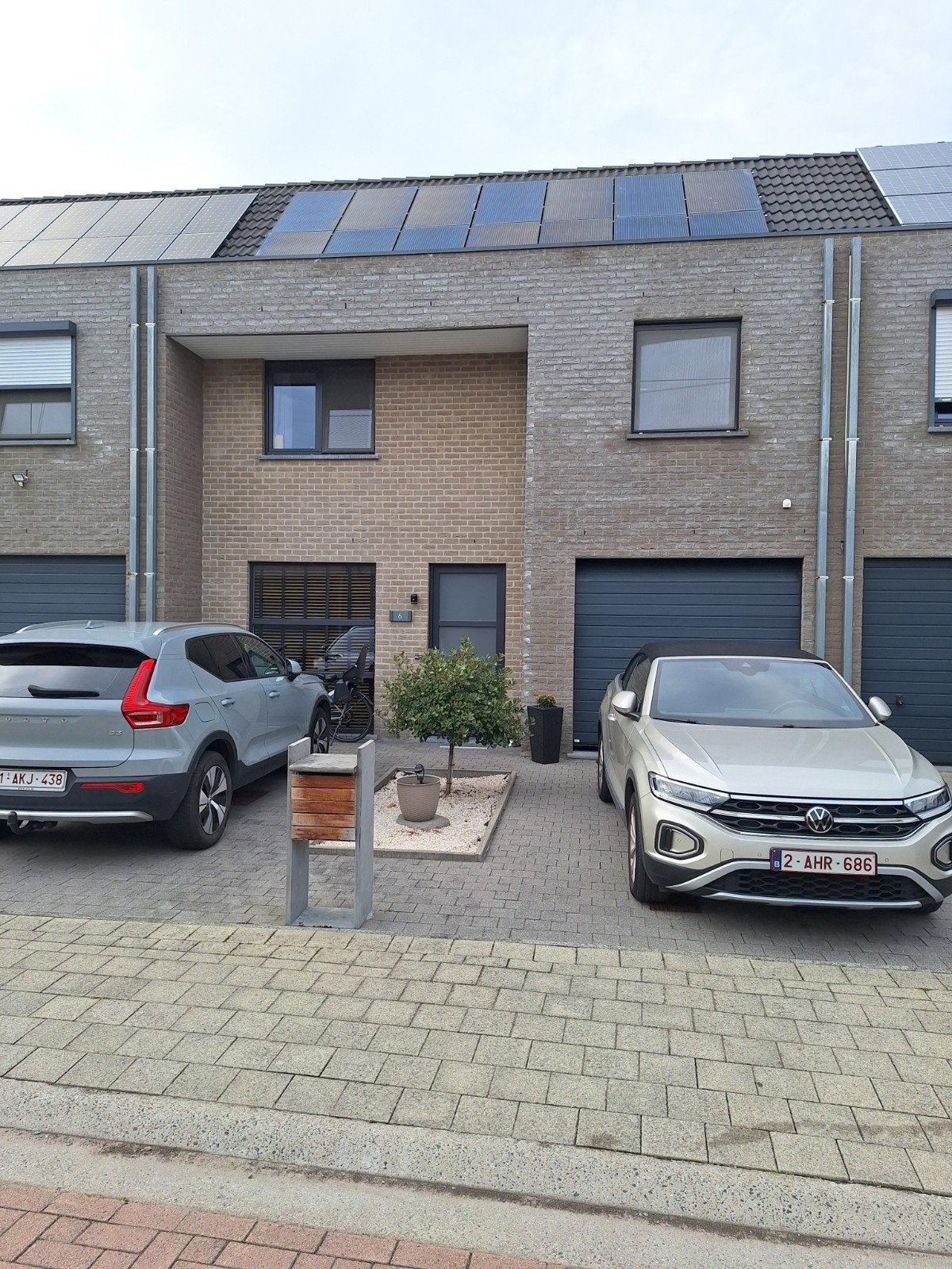 Instapklare, energiezuinige woning in leuke wijk te Evergem