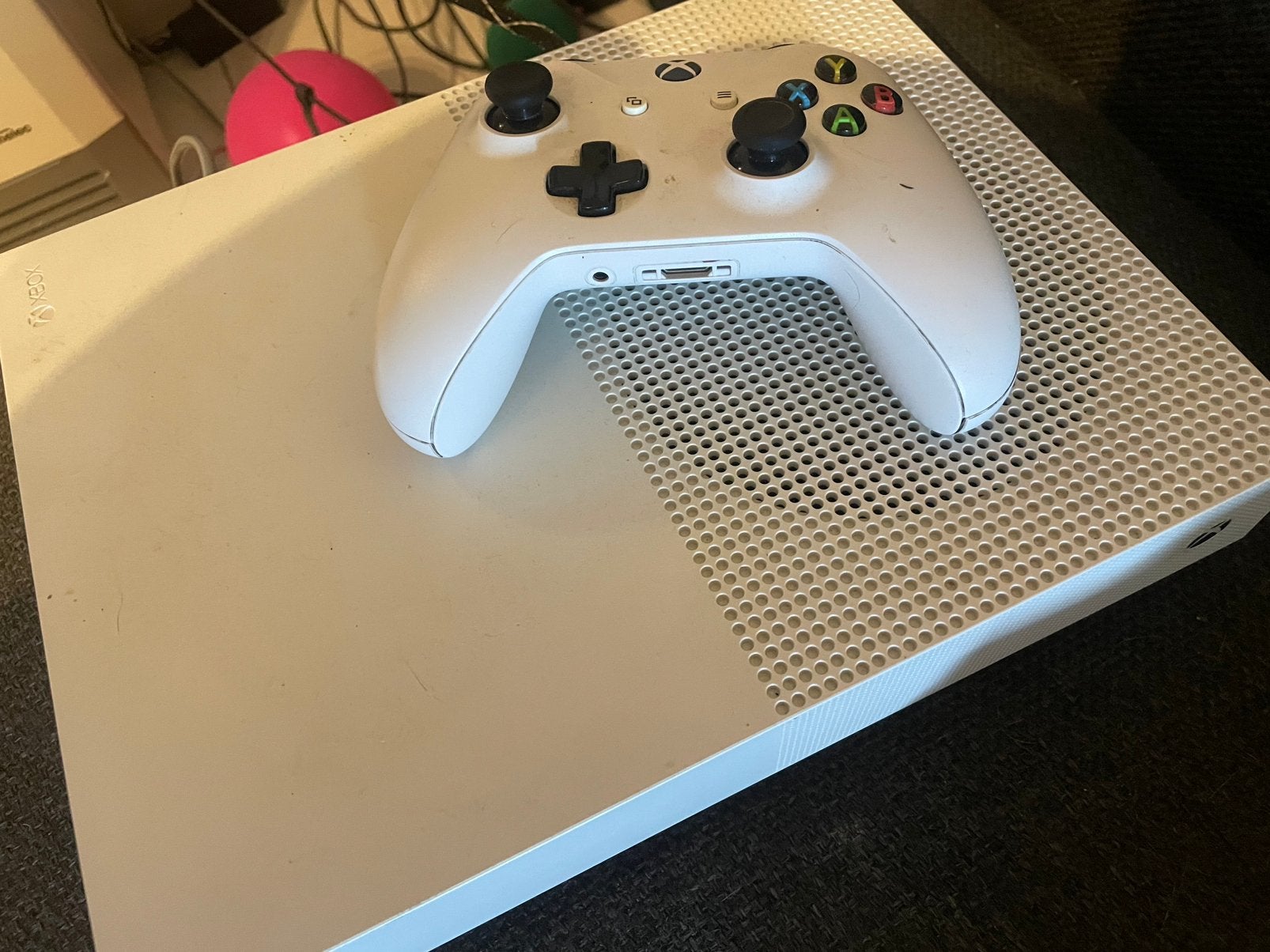 Xbox one S digital met controller €65, Games en Spelcomputers, Ophalen of Verzenden, Zo goed als nieuw, 500 GB, Met 1 controller