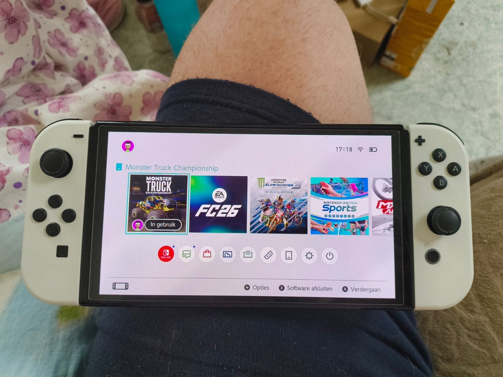 Nintendo Switch OLED + FC 26, Games en Spelcomputers, Spelcomputers | Nintendo Switch, Switch OLED, Ophalen of Verzenden