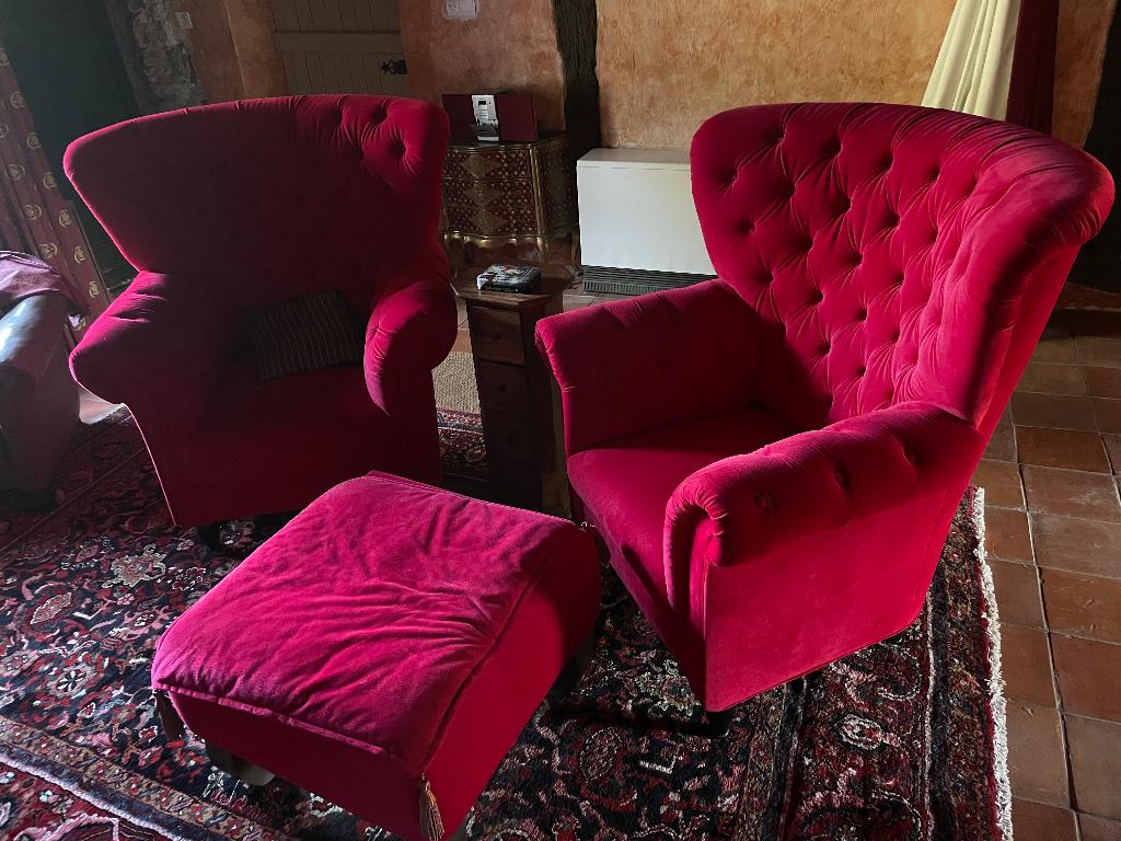Paire de grands fauteuils en velours rouge de cinéma, Maison & Meubles, Fauteuils, Enlèvement, Utilisé, Cinéma