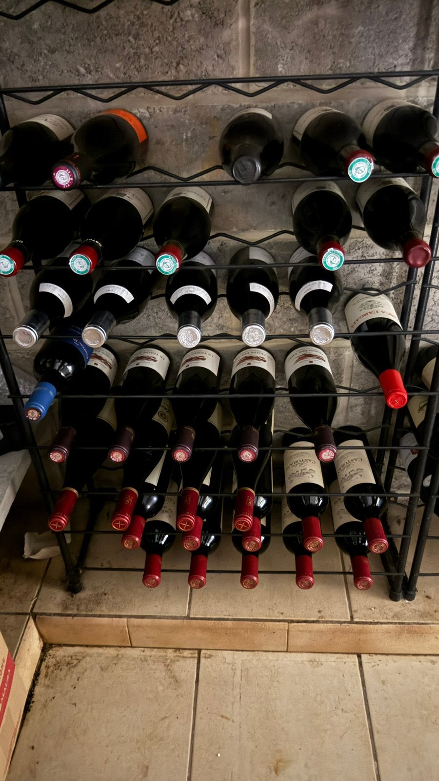 Divers vins recherchés, Enlèvement ou Envoi