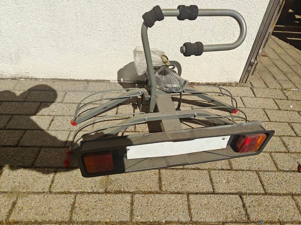Fietsendrager, voor 2 fietsen (niet electrisch), kantelbaar, Ophalen, Gebruikt, Brede banden, 2 fietsen