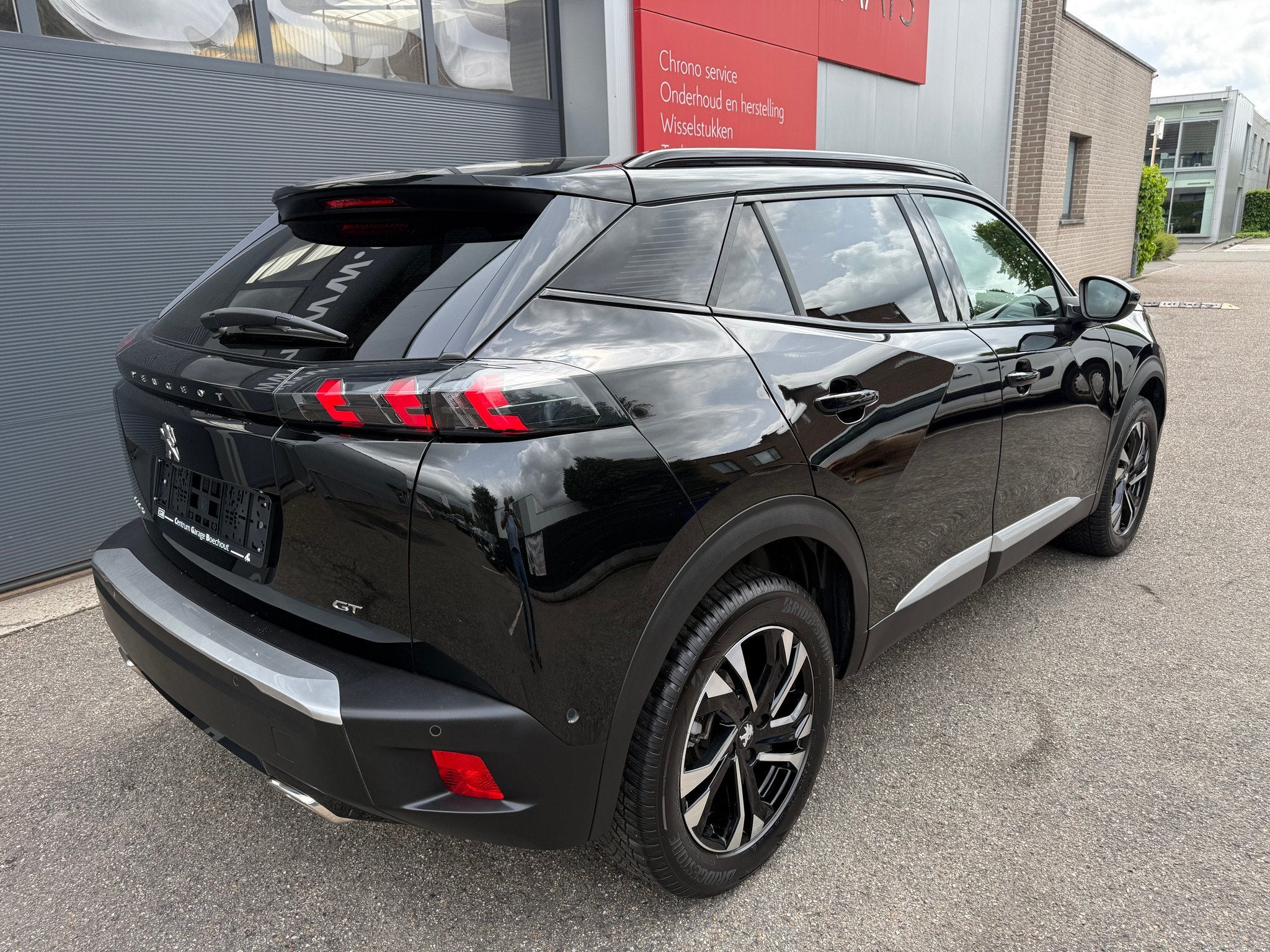 Peugeot 2008 12i 130pk GT PACK AUTOMAAT 8, Auto's, Peugeot, Gebruikt, Zwart, 1199 cc, Alcantara