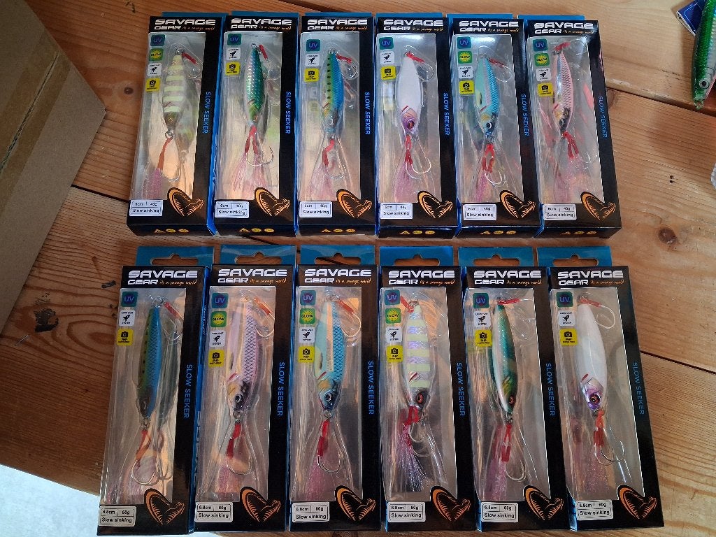 Slow Seeker Jigs (Savage Gear) in 20/40/60 gram...6 kleuren, Watersport en Boten, Hengelsport | Zeevissen, Ophalen of Verzenden