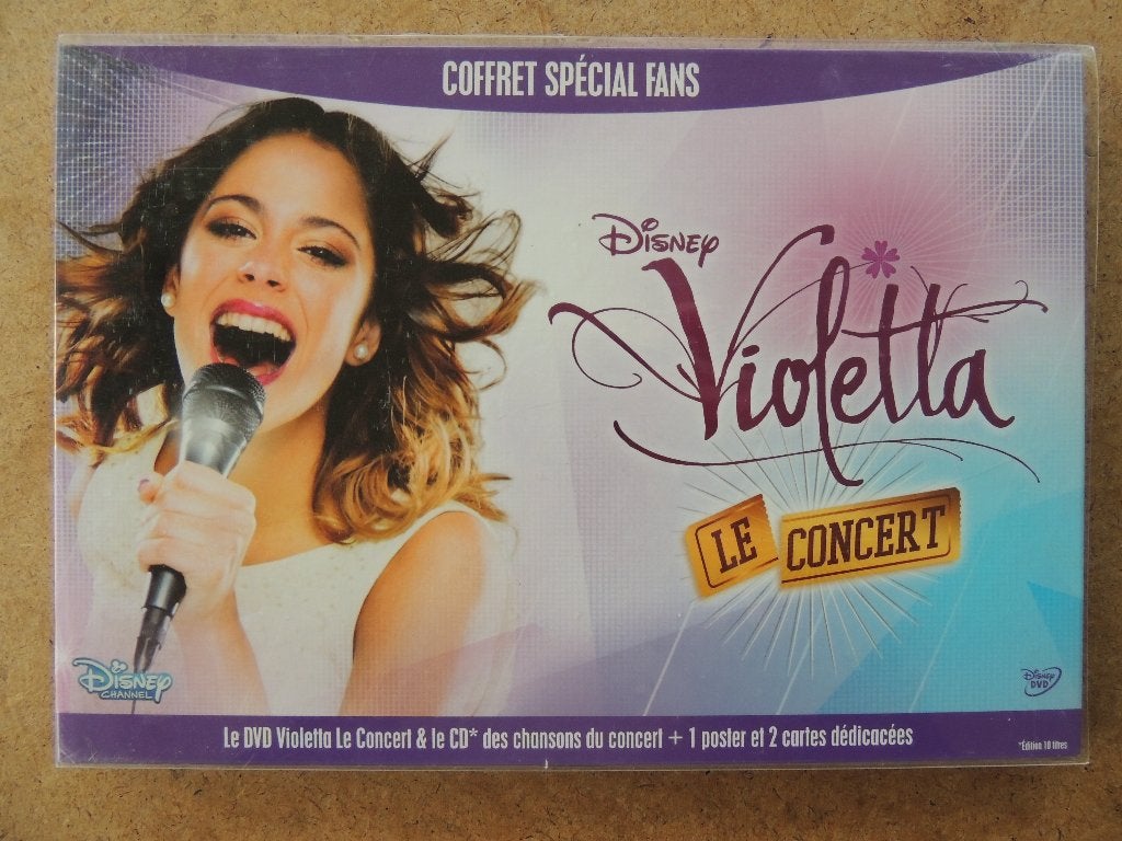 DVD - Violetta - Coffret spécial fans, Cd's en Dvd's, Ophalen