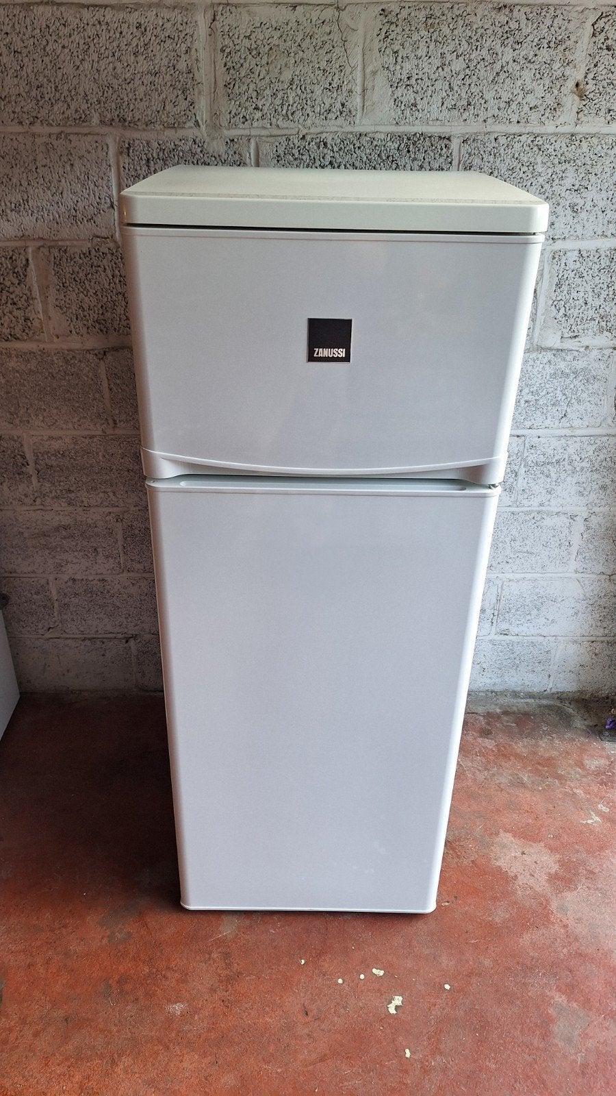 frigo Zanussi NEUF, Electroménager, Enlèvement, Neuf, Avec compartiment congélateur