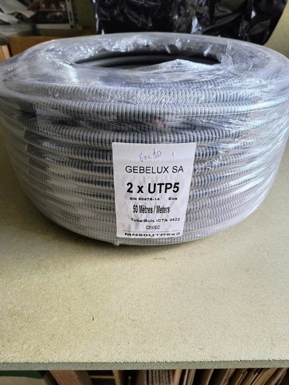 flexibele buis met 2 x UTP 5 - 50 meter, Ophalen of Verzenden, Nieuw, Kabel of Snoer