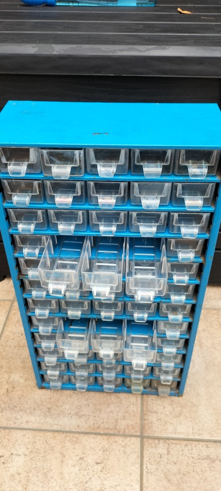 sorteer kastje, Ophalen