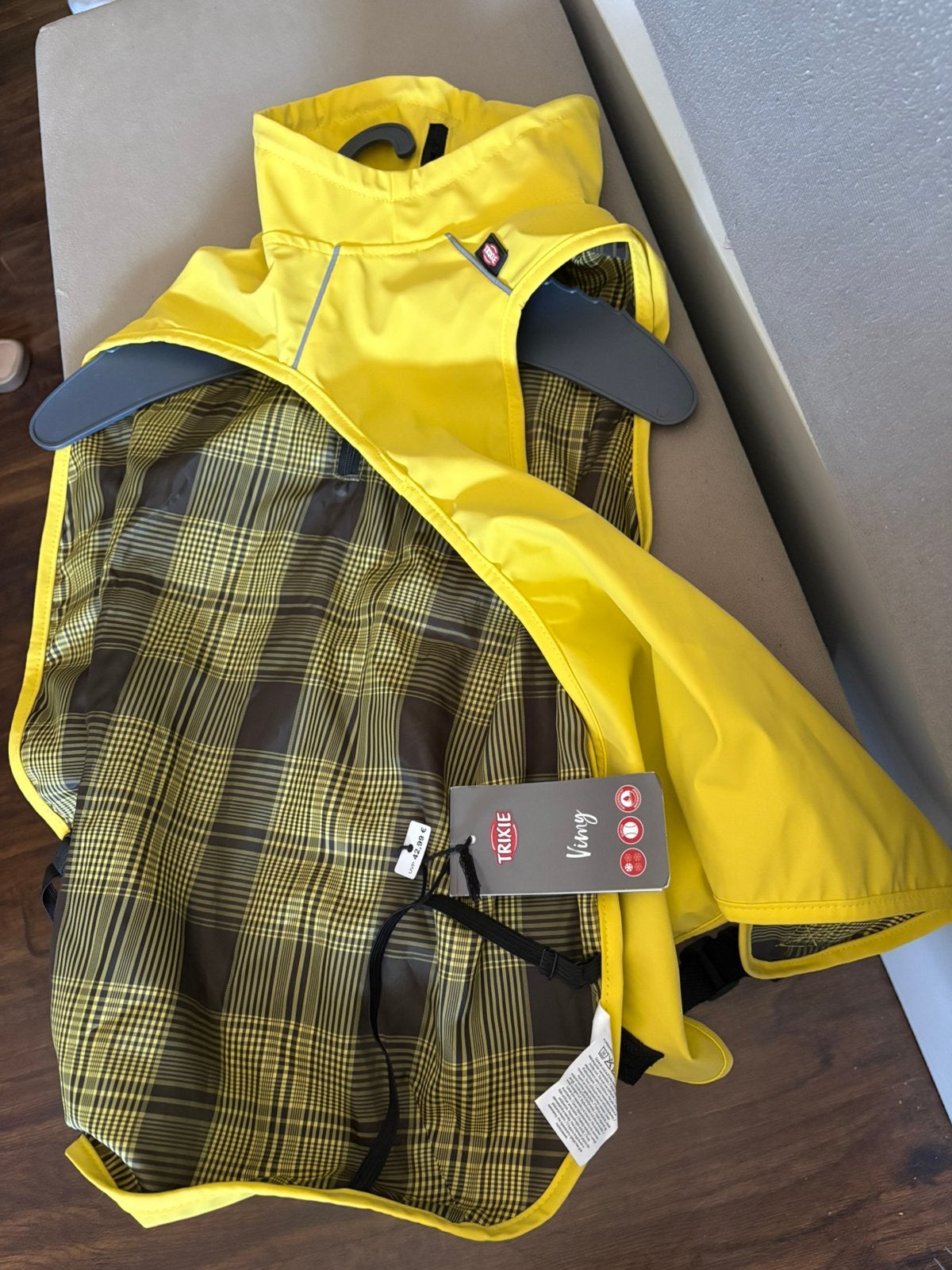 Trixie regenjas vimy geel 55cm nieuw, Dieren en Toebehoren, Ophalen, Zo goed als nieuw, Trixie