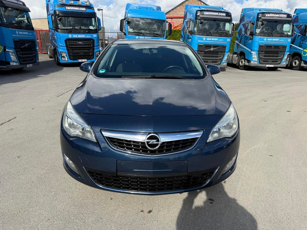 Opel Astra 2010 Prêt à immatriculé 1.4 Turbo essence AC, Autos, Opel, Euro 5, Achat, Boîte manuelle, 5 portes