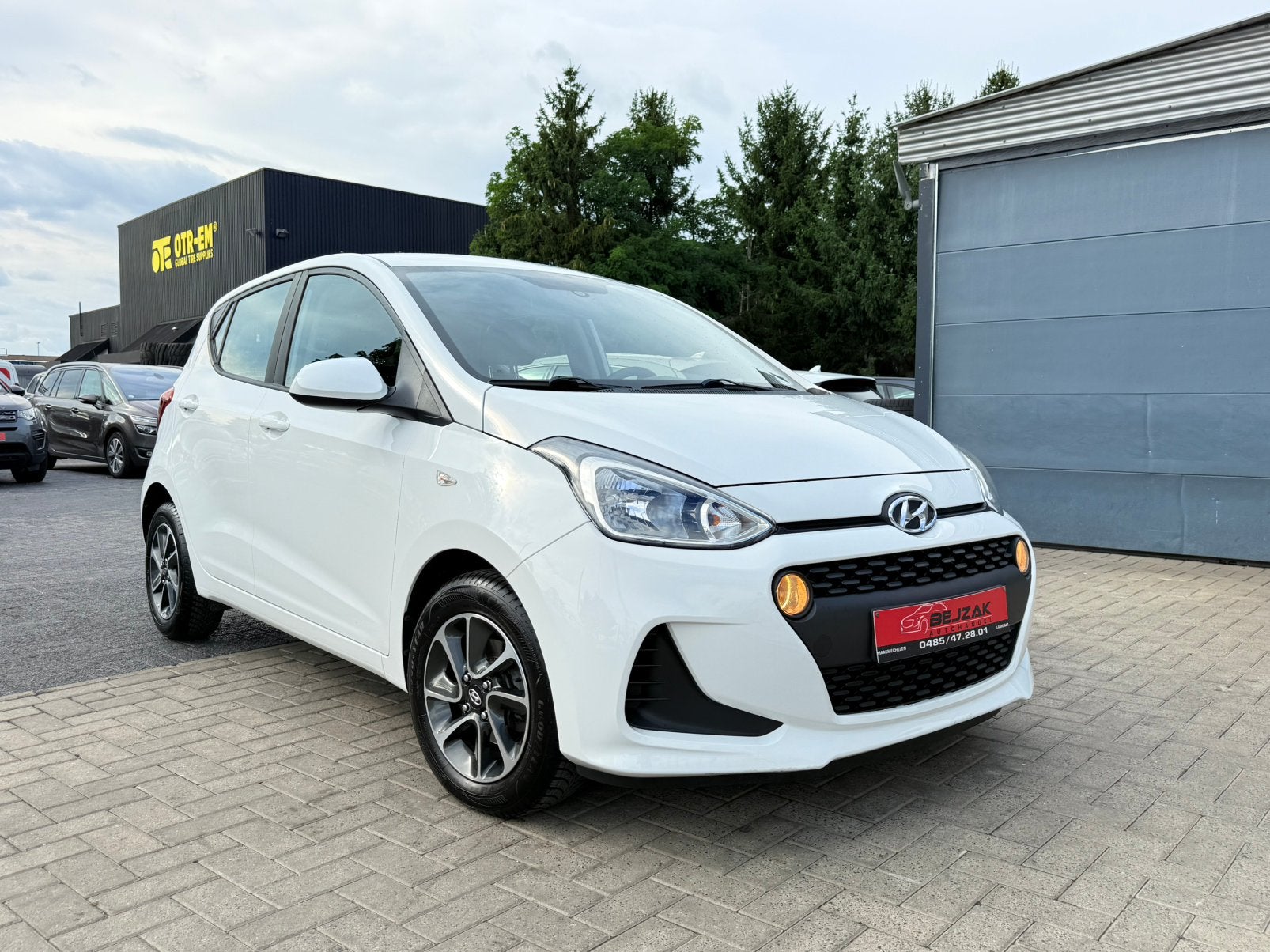 Hyundai i10 1.0i - Navi - Cruise control - 1j Garantie, Euro 6, Bedrijf, I10, Stadsauto