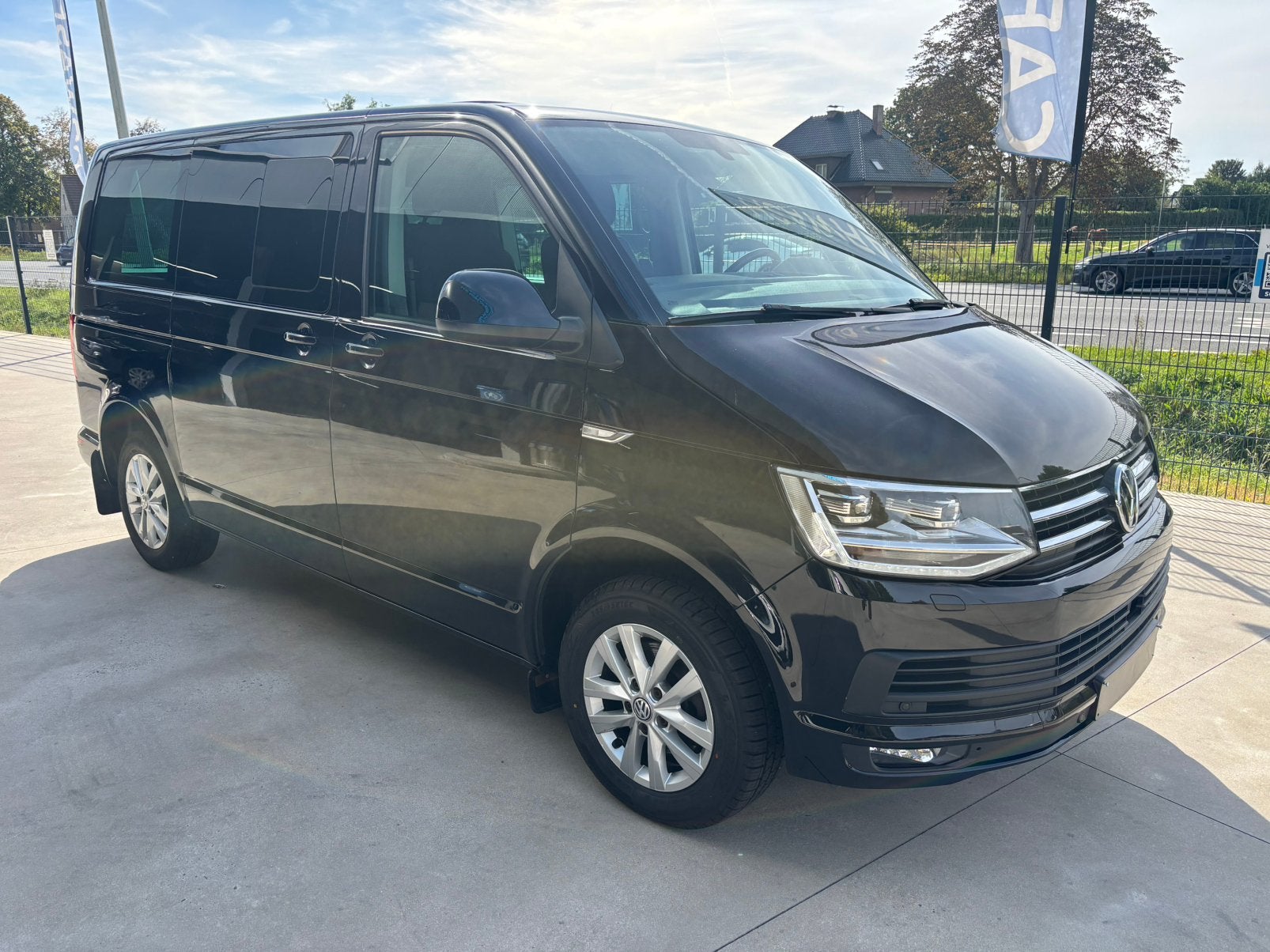 Volkswagen caravelle dubbele cabine bj 2017 2.0 tdi 150pk, Autos, Achat, Euro 6, Entreprise, Volkswagen