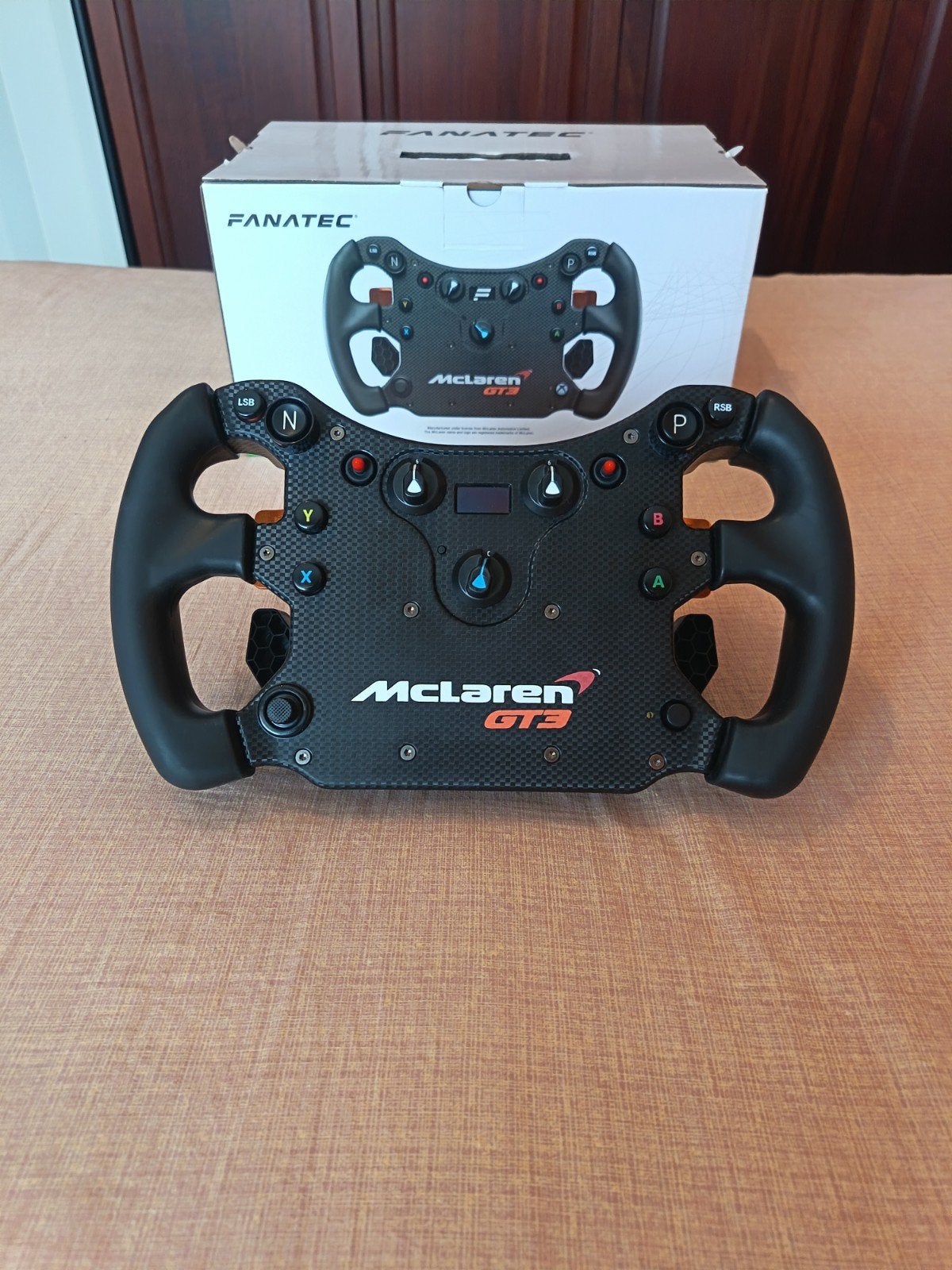 Volant Fanatec McLaren GT3 V2, Enlèvement