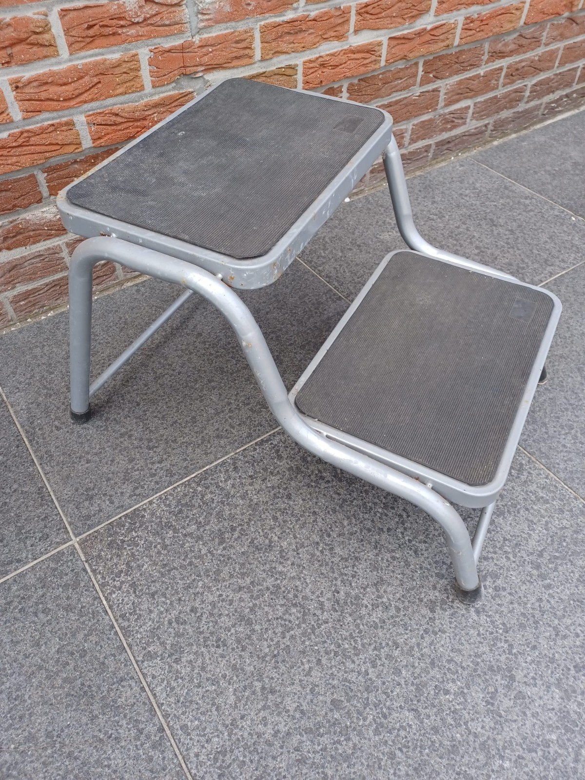 trapje caravan, Ophalen, Zo goed als nieuw