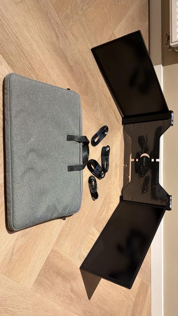 Virello Triple Portable Monitor – nieuwstaat, Computers en Software, Monitoren, Ophalen of Verzenden, Gaming