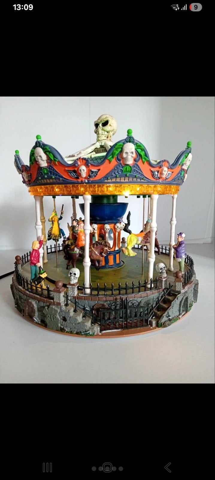 Lemax Spooky Town "Scary-Go-Round", Ophalen