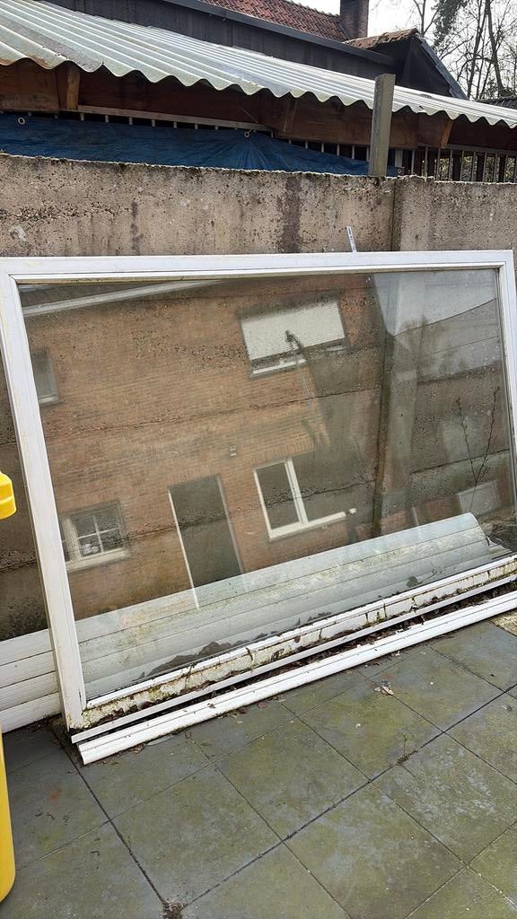 Gratis raamkozijn, Doe-het-zelf en Bouw, Ophalen, Zo goed als nieuw, Raamkozijn