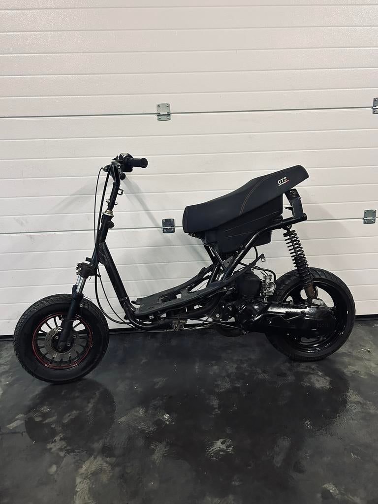 Booster 70mhr BLOK!!!, Fietsen en Brommers, Ophalen, Zo goed als nieuw, Blok, Yamaha