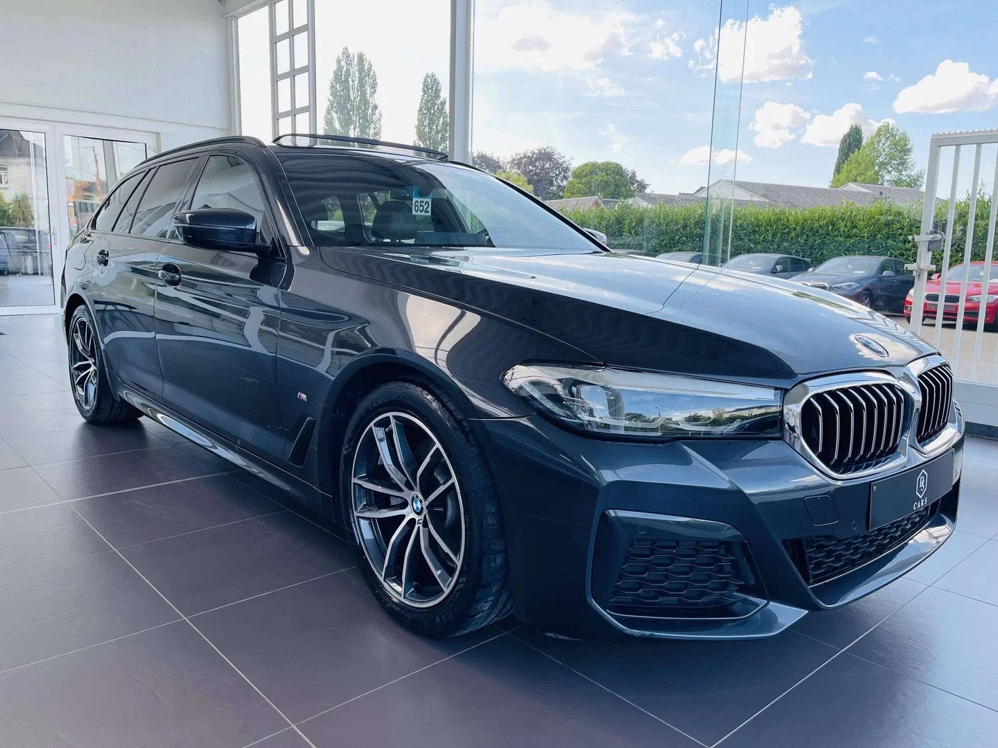 BMW 5 Serie 520 dA * GARANTIE + PACK M + TOIT PANO + LED + G, Cuir, Argent ou Gris, Euro 6, Entreprise