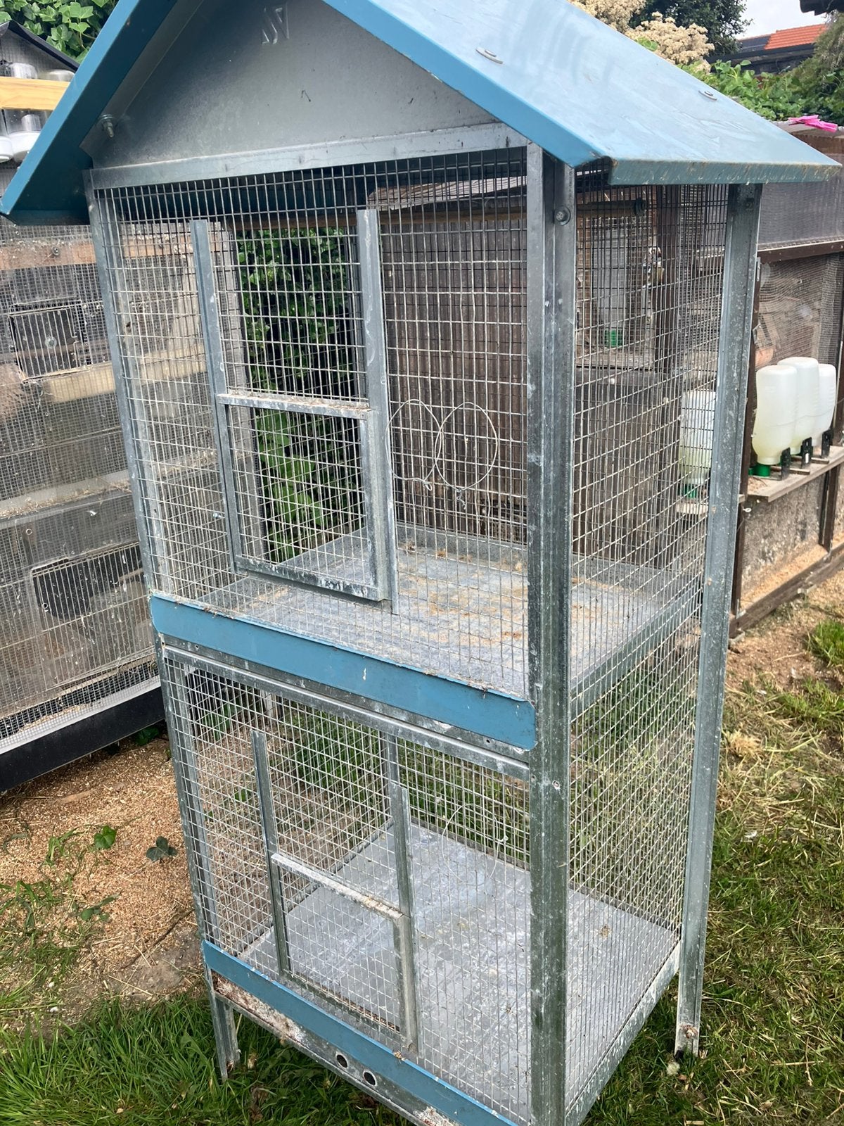 GROTE METALEN VOLIERE VOOR MEERDERE VOGELS NU 95 EURO, Ophalen, Zo goed als nieuw, Metaal, Volière