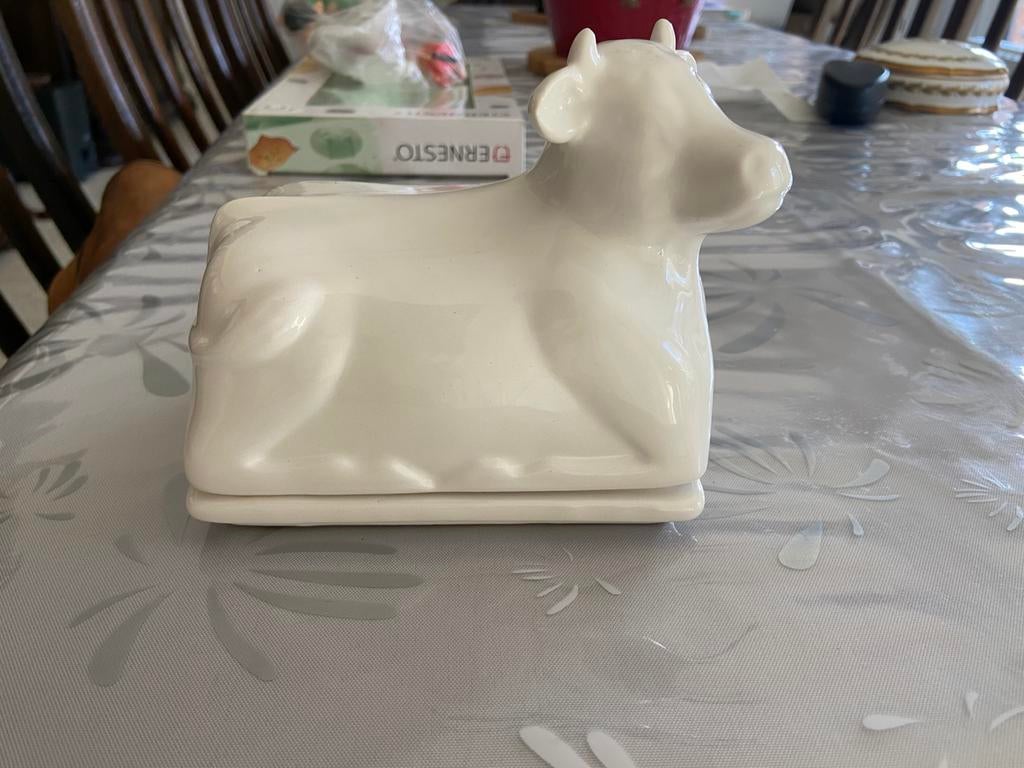 Beurrier porcelaine blanche, Maison & Meubles, Enlèvement, Comme neuf, Autres matériaux