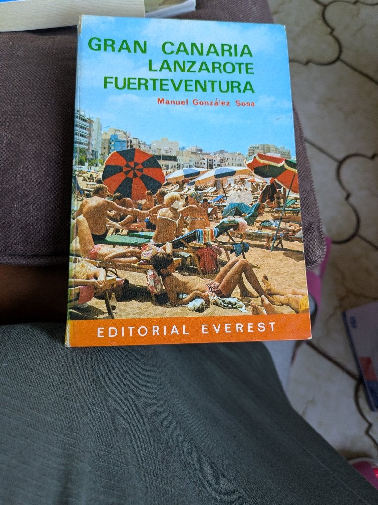 Gran Canaria Lanzarote Fuerteventura, Enlèvement ou Envoi, Utilisé, Guide ou Livre de voyage