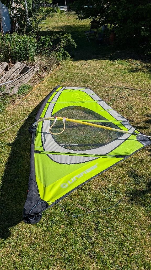 Unifiber experience Evo windsurf zeil 2.5 en 3.5, Watersport en Boten, Ophalen, Met draagtas, Zo goed als nieuw, Minder dan 5 m²