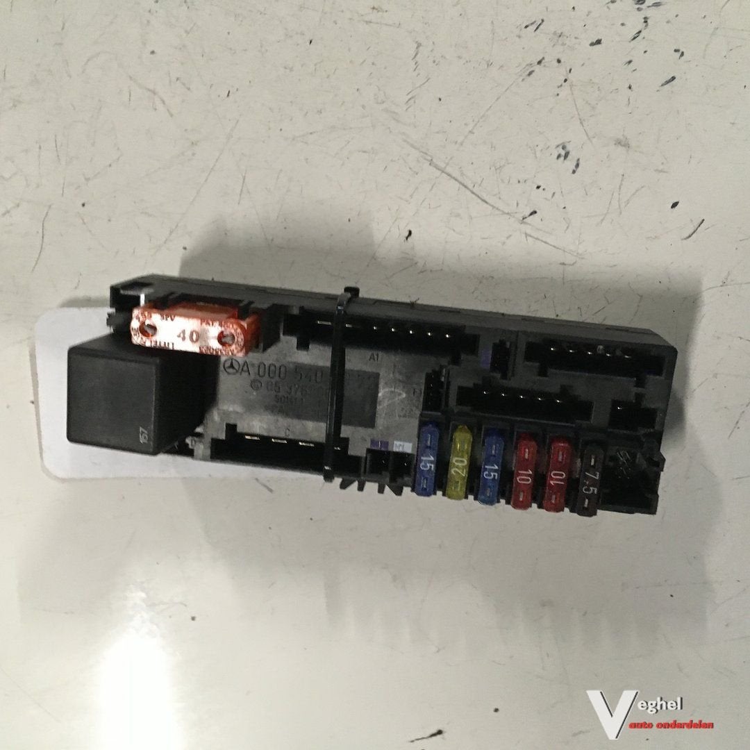 Mercedes W202 1997 Zekeringkast 000 540 0072, Gebruikt, -, -, Ophalen of Verzenden