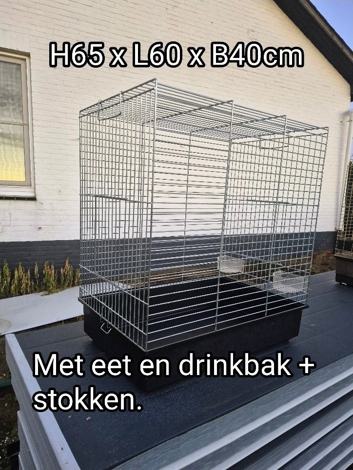 Ruime vogelkooi, vogelkooien, vogelhuis, kooi, Dieren en Toebehoren, Ophalen, Zo goed als nieuw, Metaal, Vogelkooi