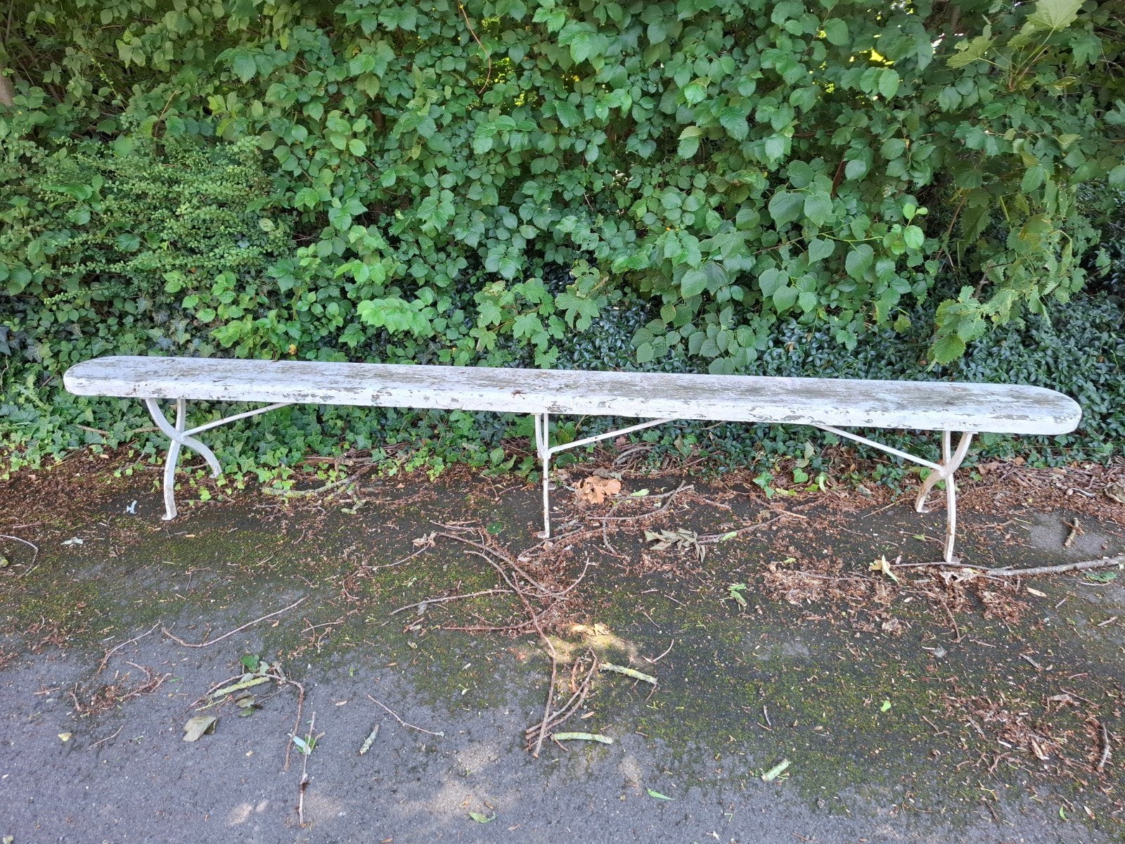 Ancien grand banc de jardin en bois et fer forgé, Enlèvement