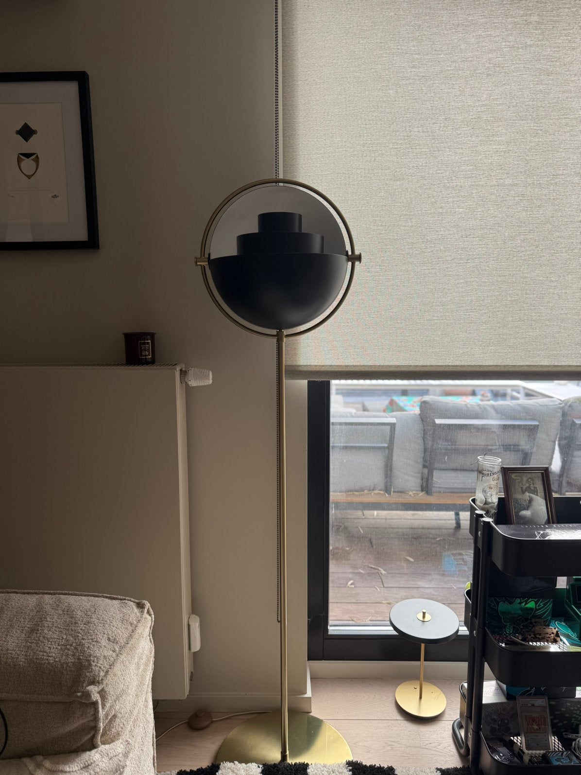 Lampe GUBI Multi-Lite Floor Lamp – Black / Brass, Ophalen, 100 tot 150 cm, Nieuw, E27 (groot)