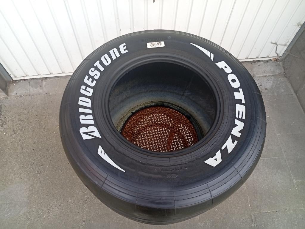 Bridgestone Potenza F1 achterband — Schumacher Era 2006, Ophalen, Zo goed als nieuw