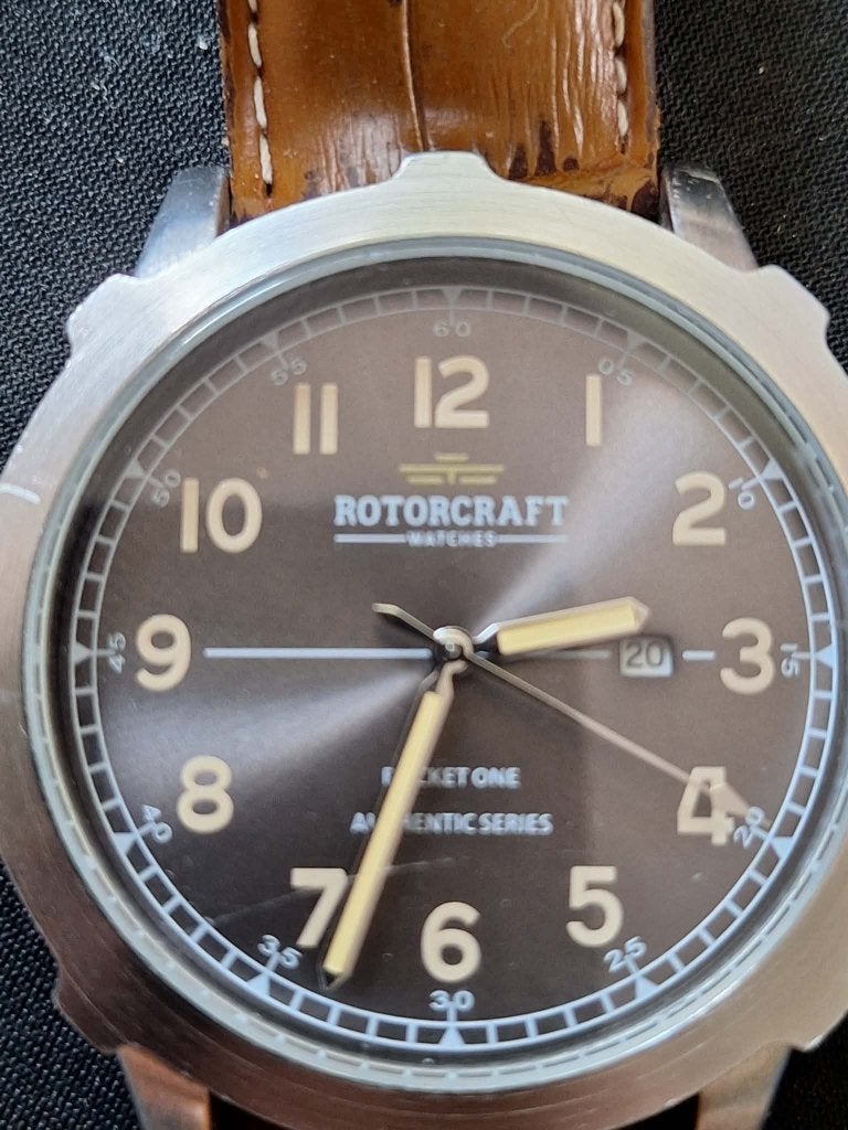 Montre homme Rotorcraft Rocket One, Bijoux, Sacs & Beauté, Enlèvement ou Envoi, Comme neuf, Brun, Cuir