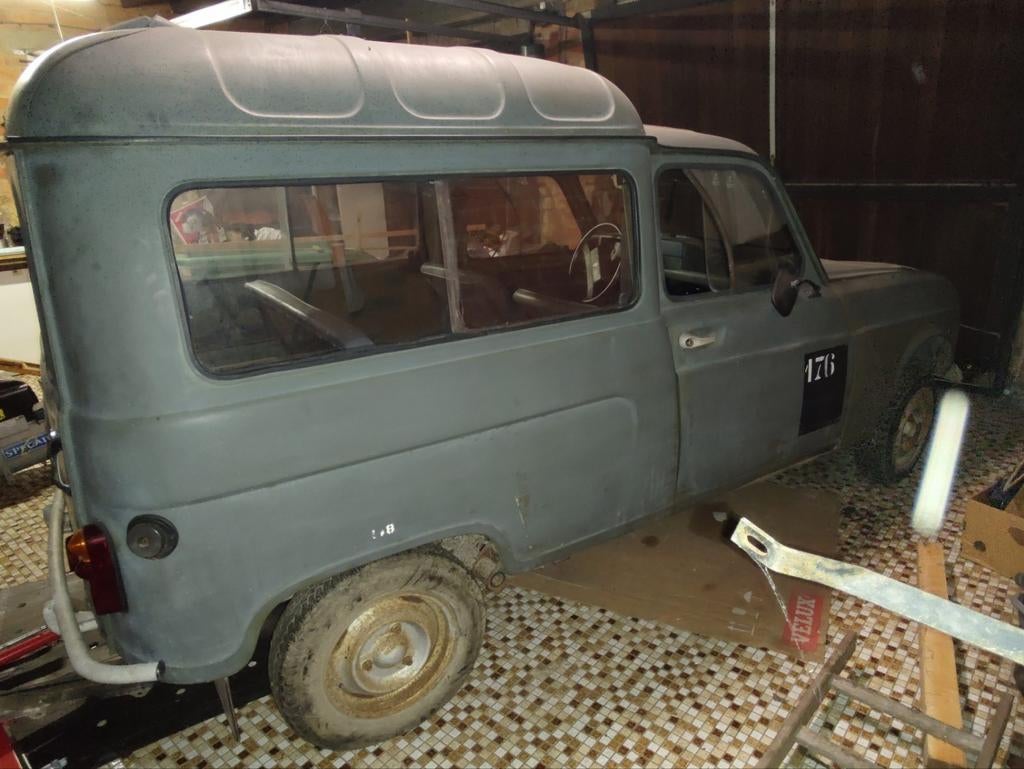 Renault R4F4 van het Belgische leger, Autos, Particulier, Achat, Renault