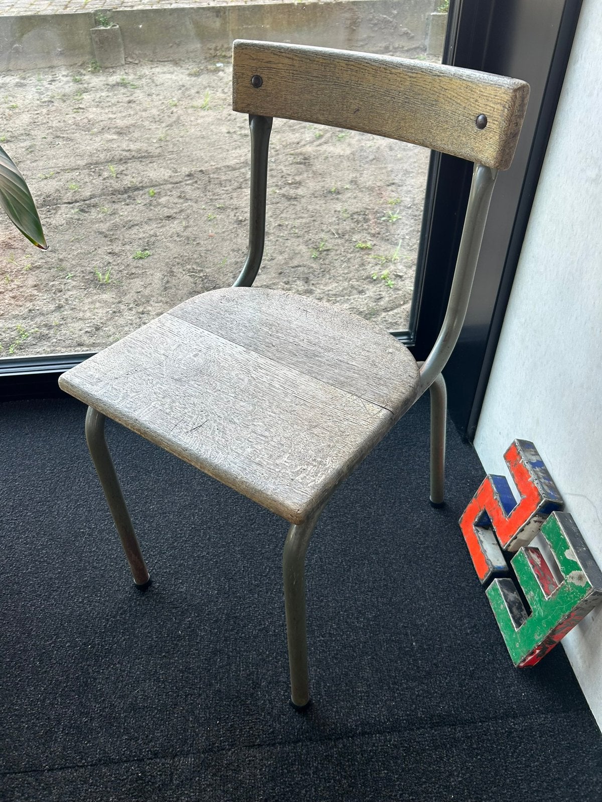 Oude vintage stoel, Enlèvement