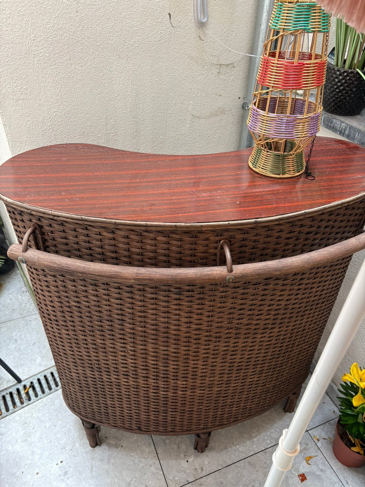 Bar voor in de tuin, Enlèvement, Utilisé