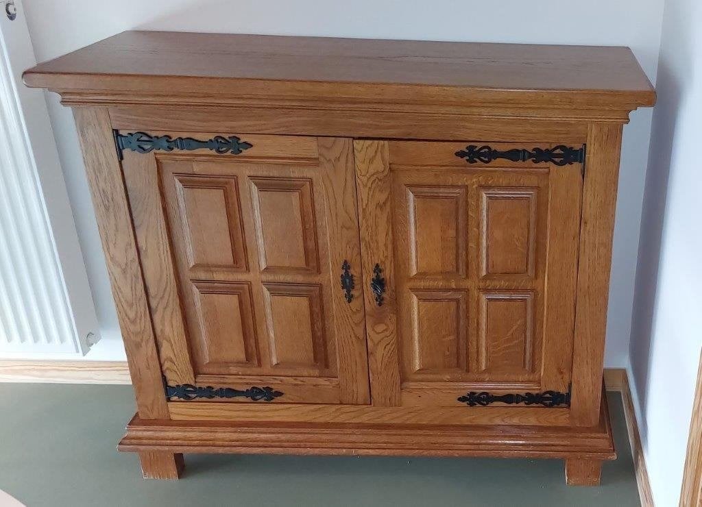 Dressoir 99 X 117, Huis en Inrichting, Ophalen, Gebruikt, 100 tot 150 cm, Met deur(en)