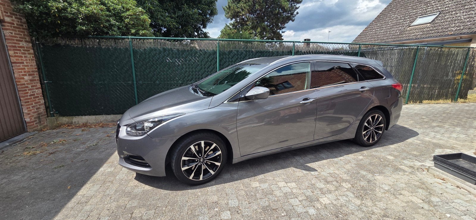 hyundai I40 Break automaat 1700 crdi, Auto's, Navigatiesysteem, Leder en Stof, 5 deurs, Particulier