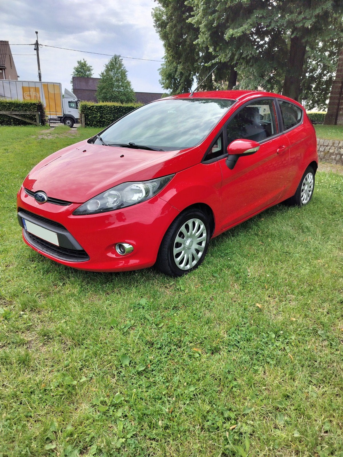 Ford Fiesta 1.25 benzine 2011 euro 5 gekeurd voor verkoop, Autos, Ford, Rouge, Euro 5, Achat, Vitres électriques
