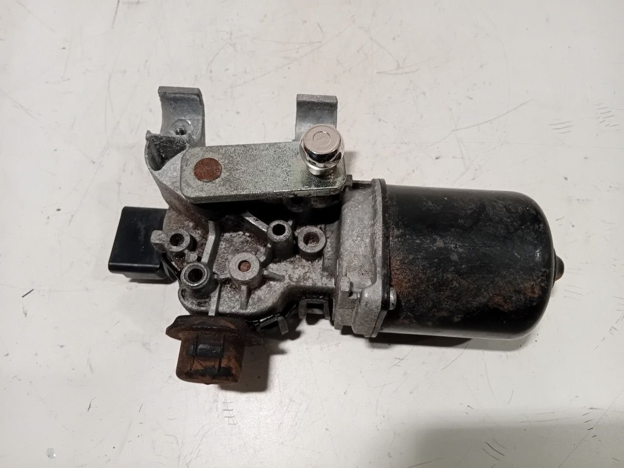 Ruitenwissermotor voor Peugeot 108, Onderdelen@venauto.nl, Van der Ven Autorecycling B.V., Gebruikt, Ettenseweg 76, 4706 PB Roosendaal, The Netherlands
