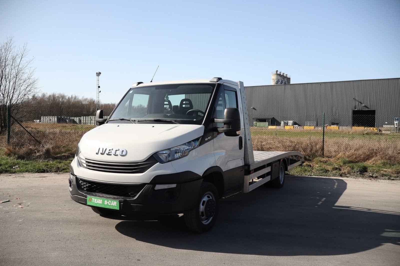 IVECO DAiLY 35/160 2300cc DEPANNEUSE  ( EURO6 ), Comme neuf