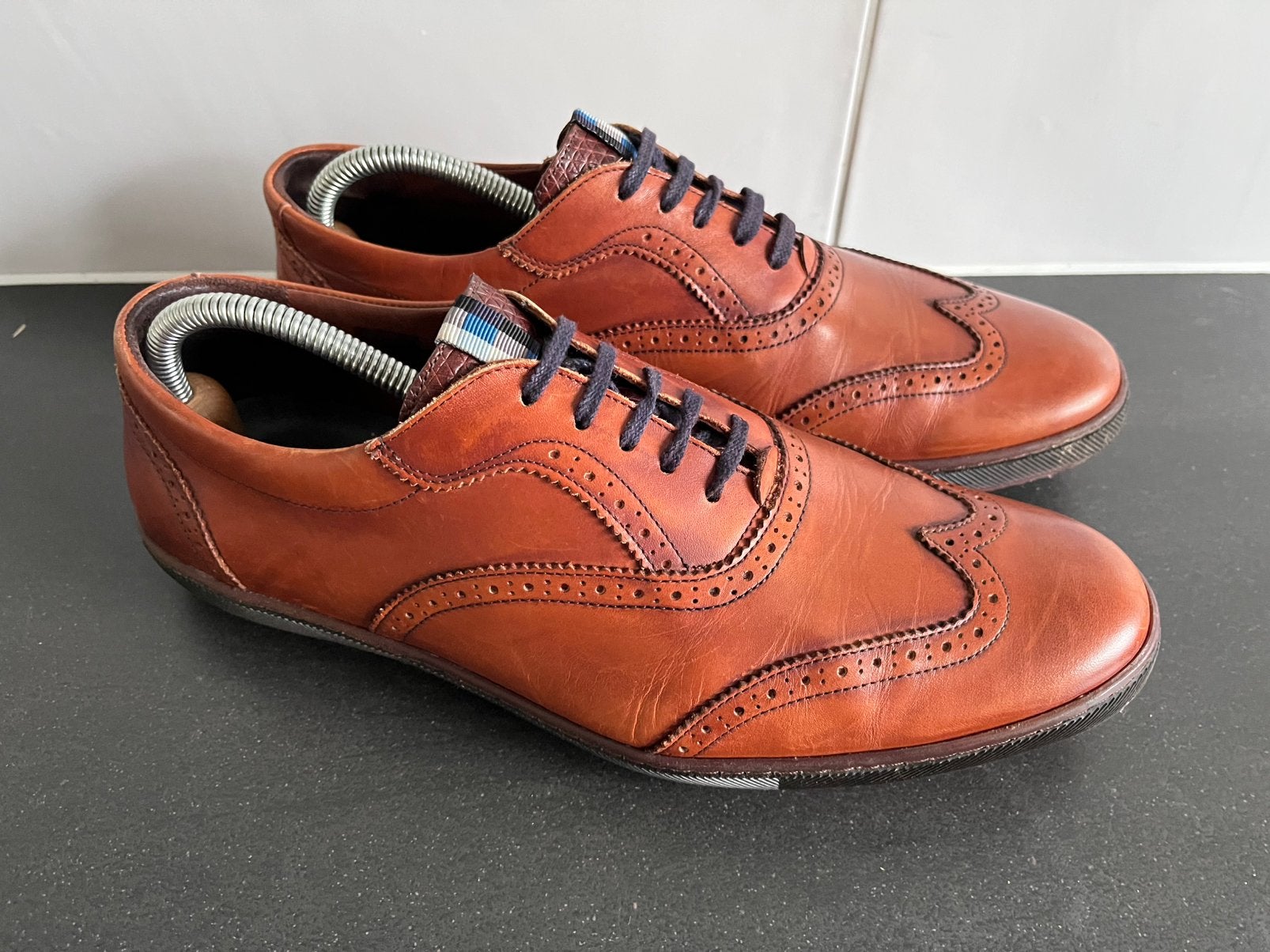 Floris van Bommel sneakers maat 9 / 43, Kleding | Heren, Bruin, Ophalen of Verzenden, Zo goed als nieuw, Sneakers