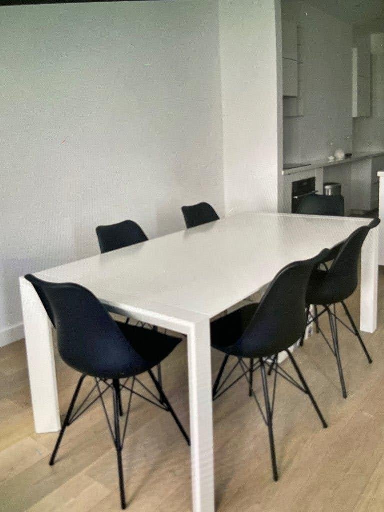 Table salle à manger, Synthétique, Enlèvement, Utilisé, 50 à 100 cm